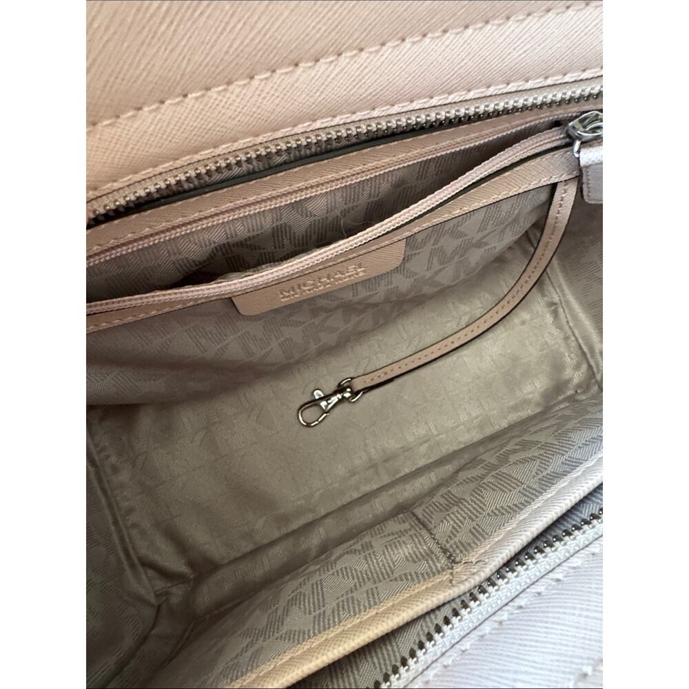 Michael Kors Selma Satchel Blush Pink Colorblock Saffiano Leather Like New - Picture 9 of 10